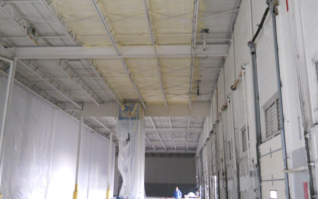 A Comparison Between Spray Foam and Fiberglass Insulation