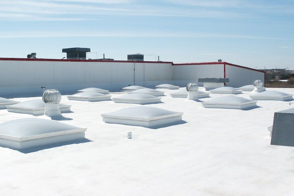 SPF Roofing Systems vs. Traditional Roofing Systems